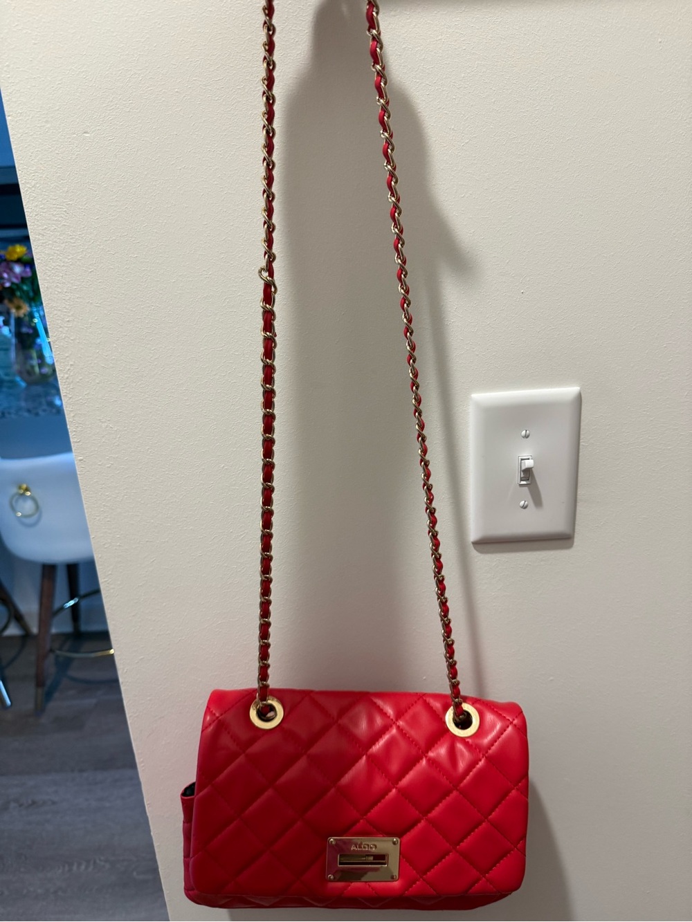 Aldo Red Quilted Chain-Handle Shoulder Bag with Gold Hardware - Picture 3 of 4